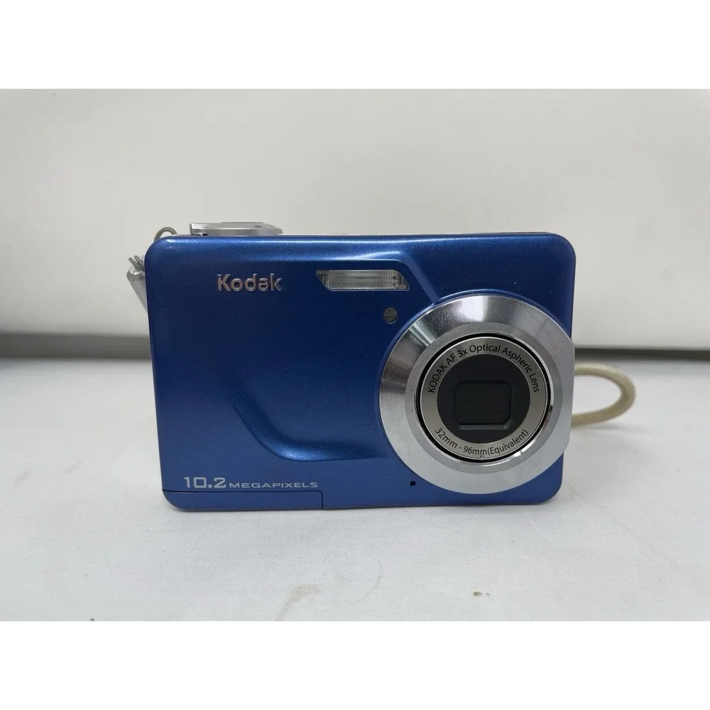 Vintage T2K Blue KODAK EASY SHARE Digital Camera 10.2 MEGAPIXELS KKL-C180(B)